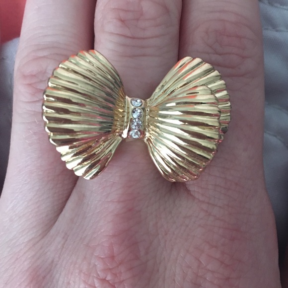 Lilly Pulitzer Bow Ring - Picture 4 of 5